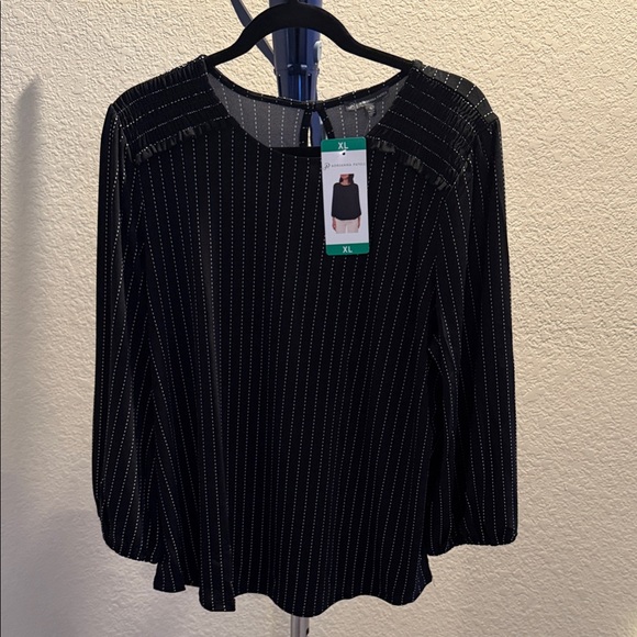 Adrianna Papell Tops - Adrianna Papell NWT Elegant Black Pinstripe Blouse. Size XL
